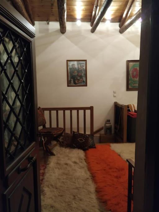 Παραδοσιακή Πέτρινη Κατοικία Στην Βλάχα Ελάτης エクステリア 写真