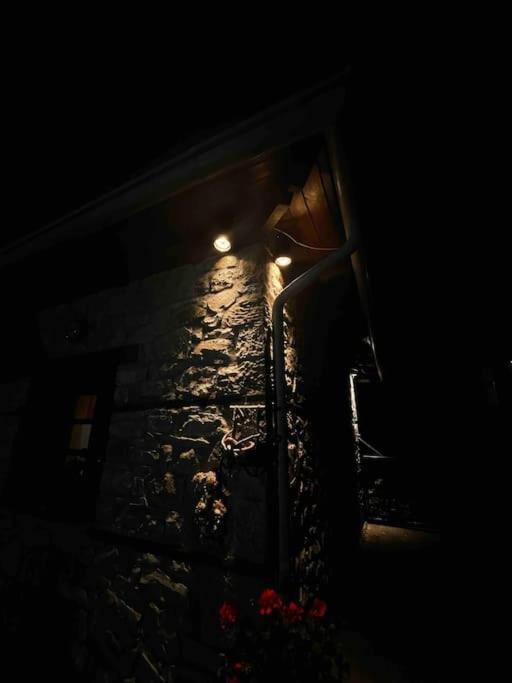 Παραδοσιακή Πέτρινη Κατοικία Στην Βλάχα Ελάτης エクステリア 写真